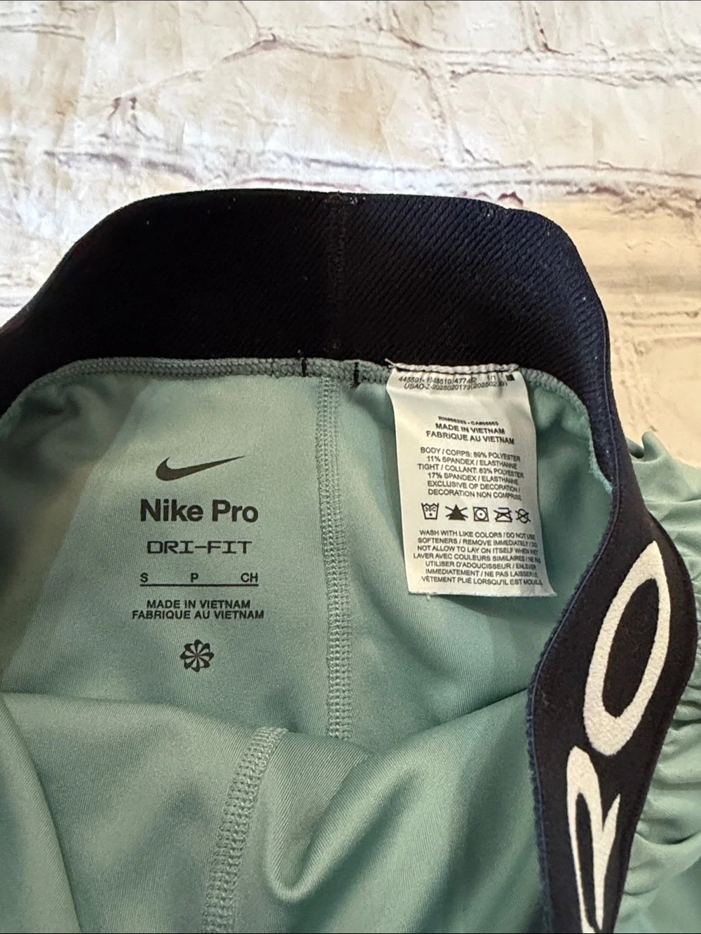 Nike Pro Girls Sage Green 2-in-1 Athletic Shorts Size Small Big Kid
